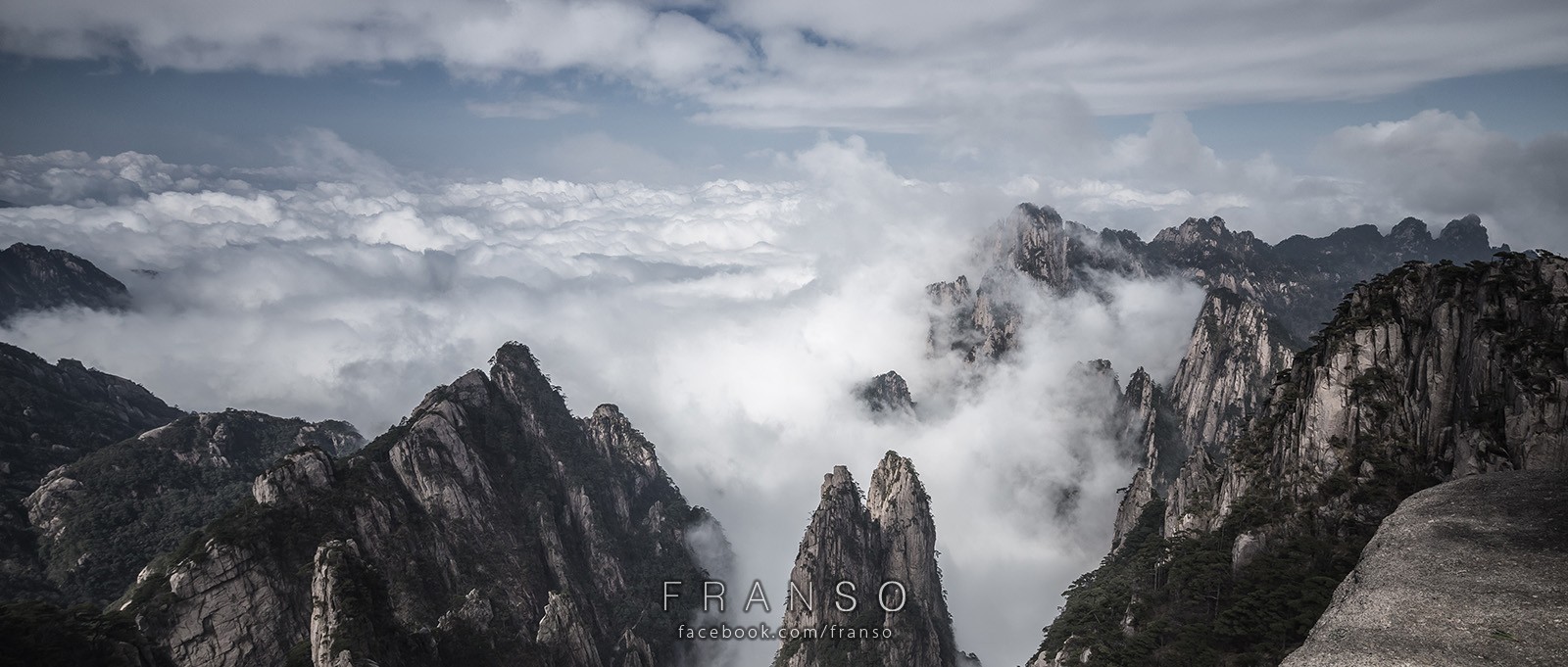 Landscape | China | HuangShan  | Sea of Cloud
