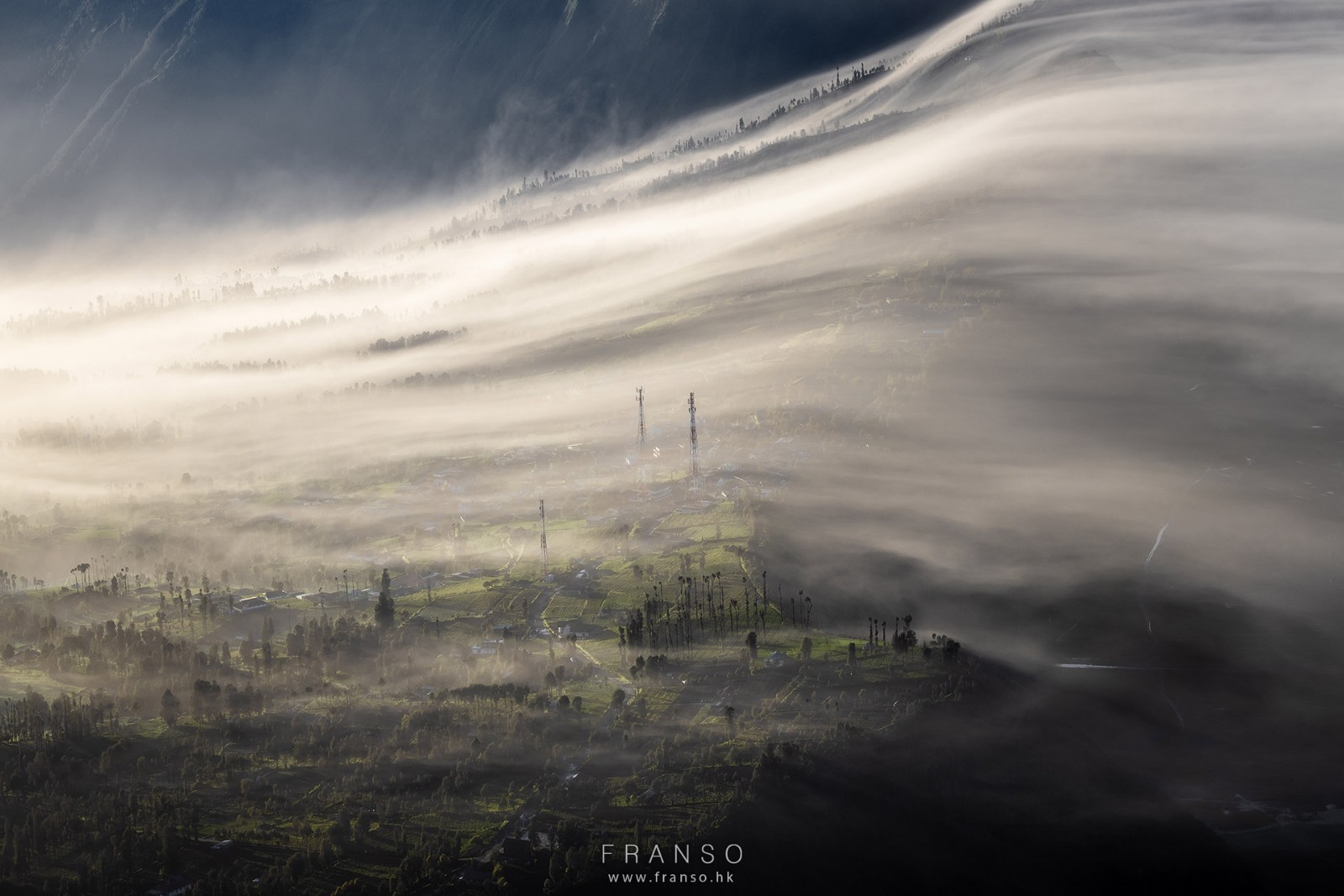 Landscape | Overseas | Flowing fog | 